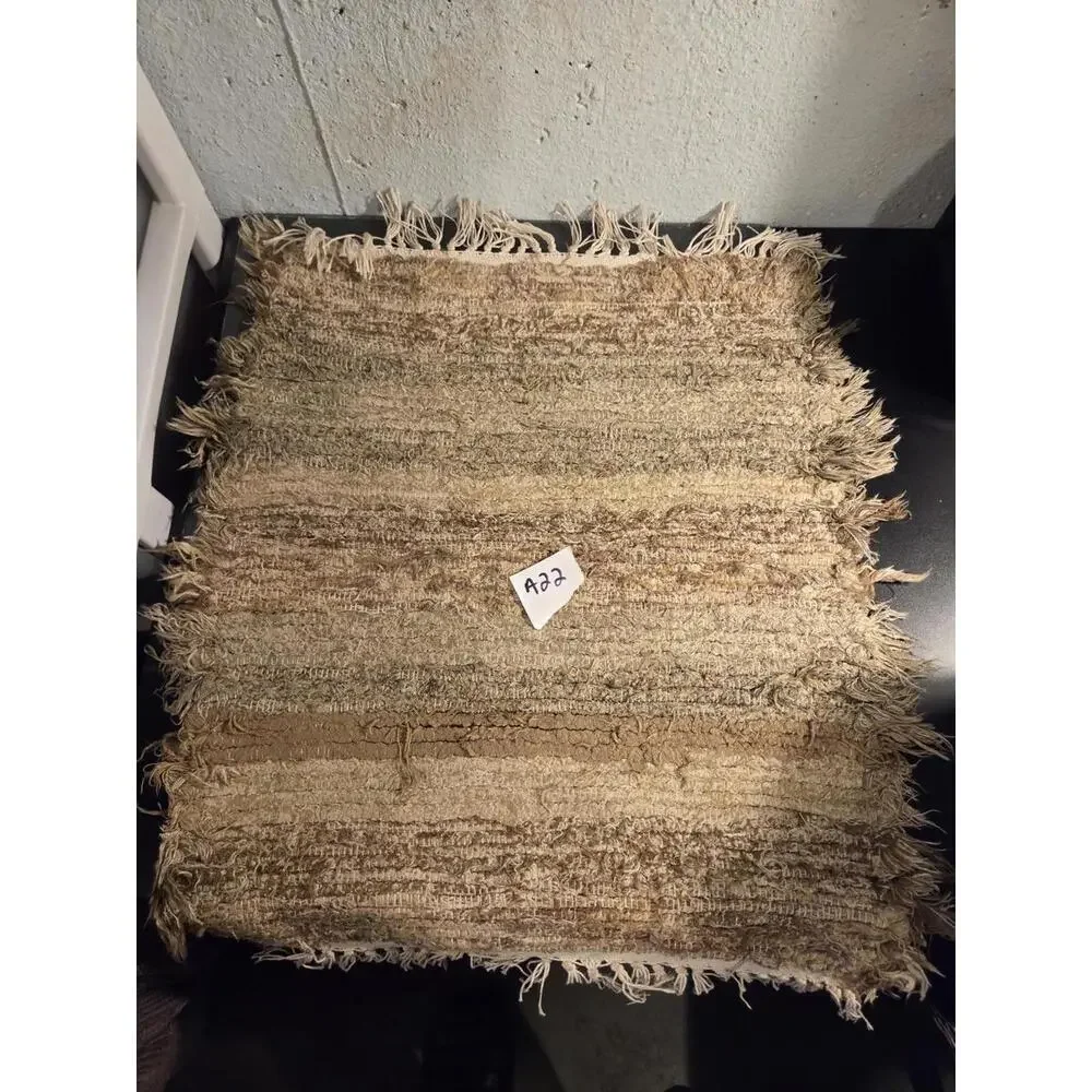 Shag Hand-Knotted Rug | 23in x 21in - Brown Tan